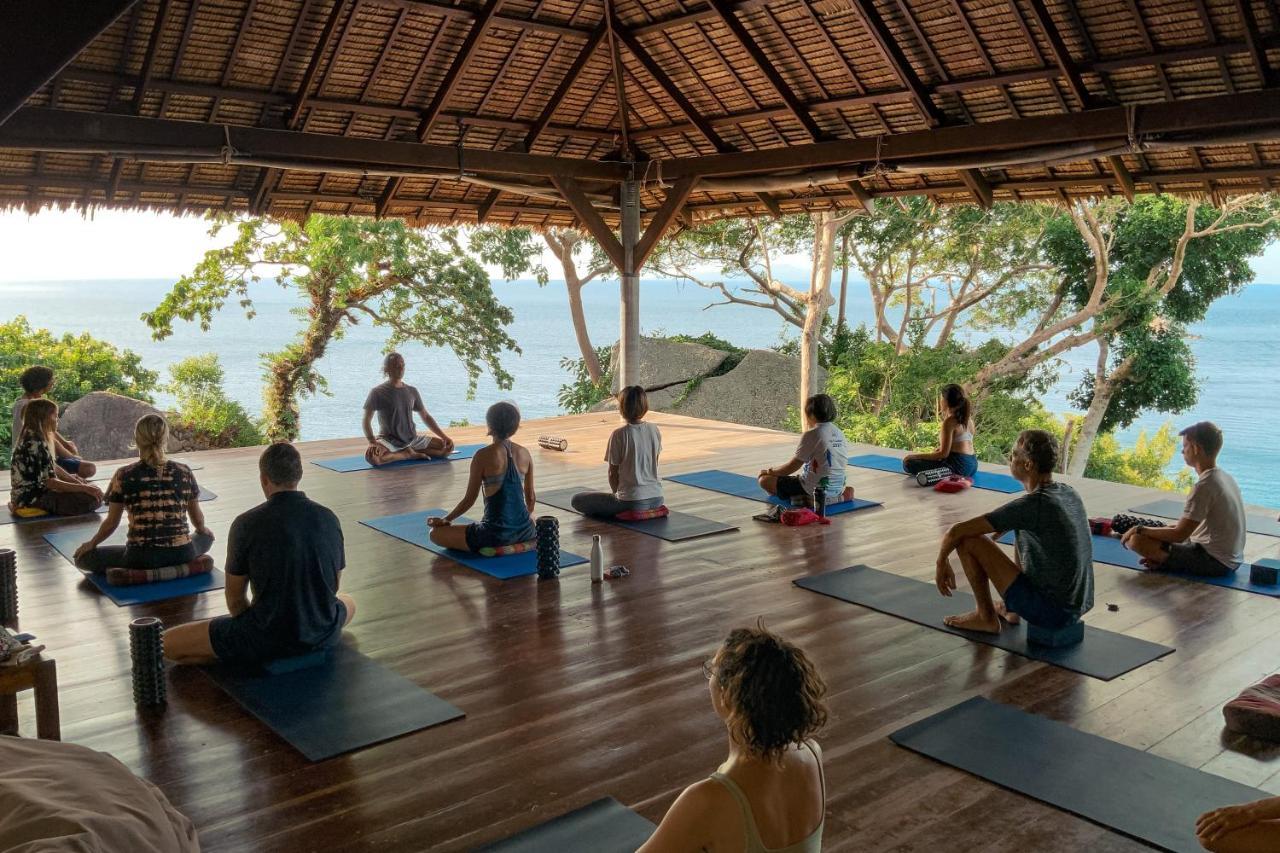 Baan Talay Resort & Yoga Тау Экстерьер фото